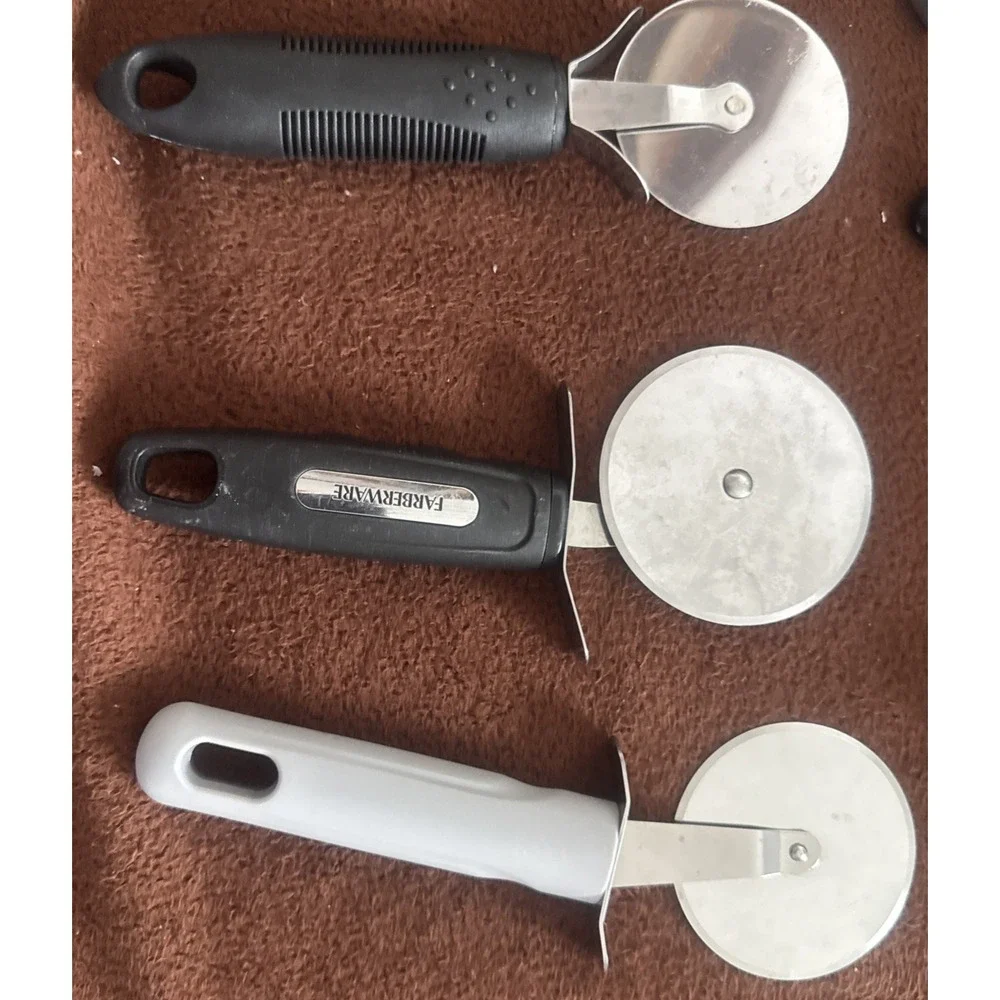 Mama Mia 9 Various Pizza Cutters Used 2 Stainless Steel 1 made in Italy Pot Luck